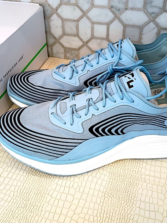 Rare Brand New In Box Men\'s Streamline Ice Blue/Midnight/White 14 US 48.5 EU